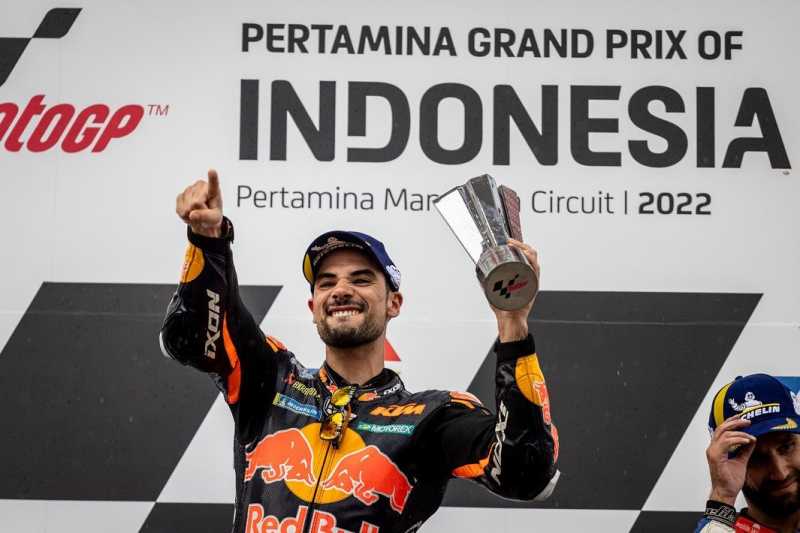 Juara 1 MotoGP Mandalika 2022 Ternyata Calon Dokter Gigi