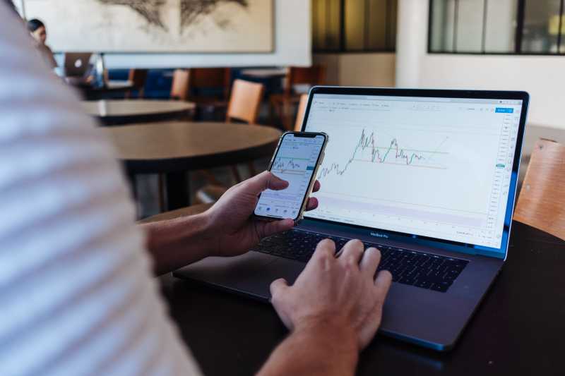 Startup Menuju IPO Saat Pandemi, Perlu atau Tidak? Startup Menuju IPO Saat Pandemi, Perlu atau Tidak?