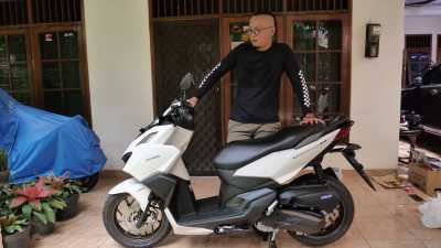 VIDEO: Unboxing Vario 160, Layak Dibeli?