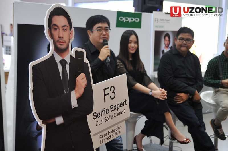 Sukses dengan Raisa, Oppo Rilis Edisi Reza Rahadian 