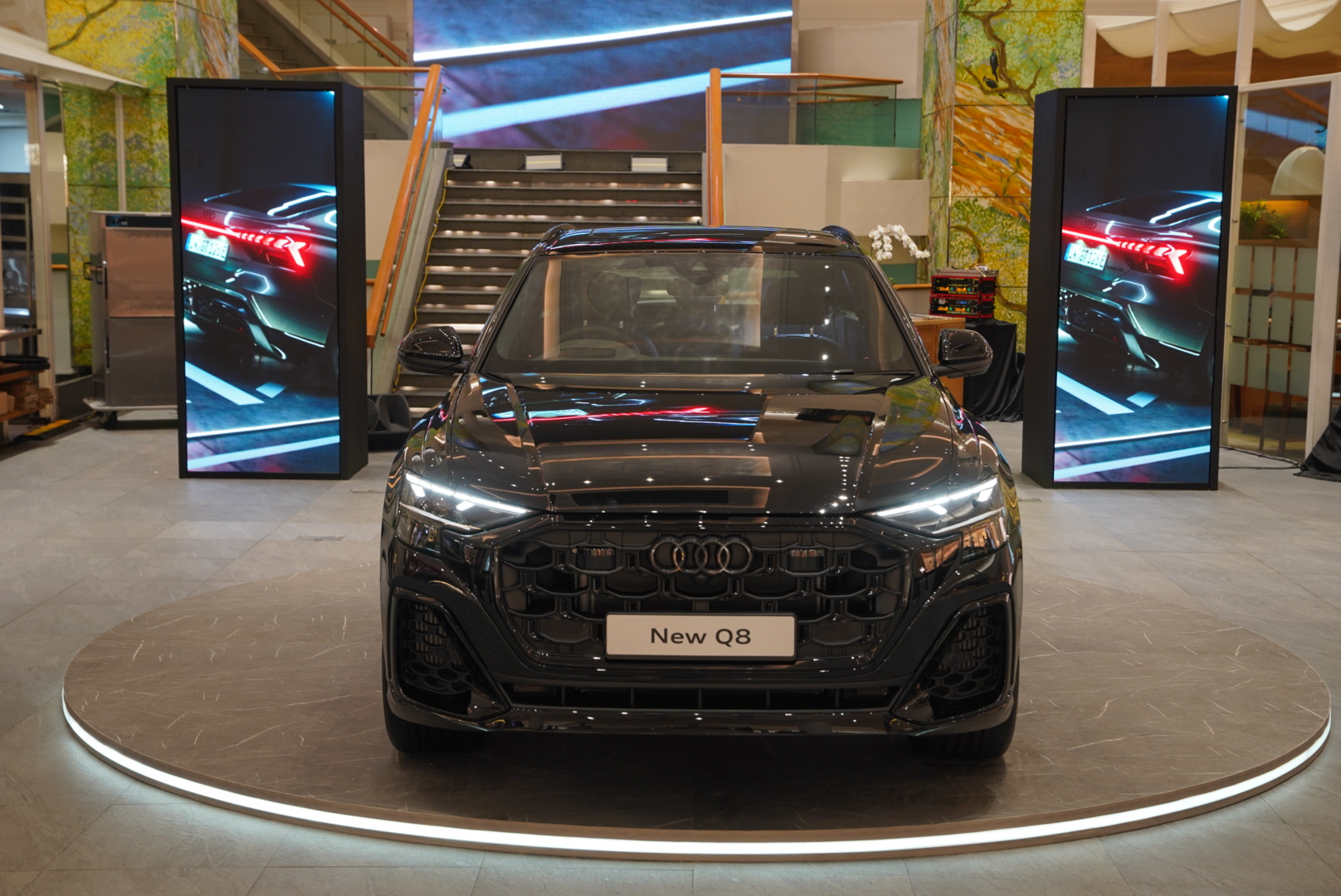 Audi Q8 Terbaru Meluncur, SUV Hybrid Seharga Rp2,7 Miliar