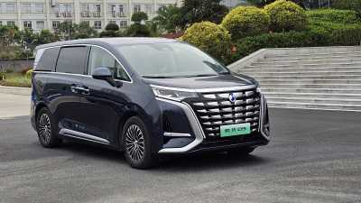 Penasaran MPV Mewah BYD Tantang Alphard? Denza D9 Meluncur Minggu Depan