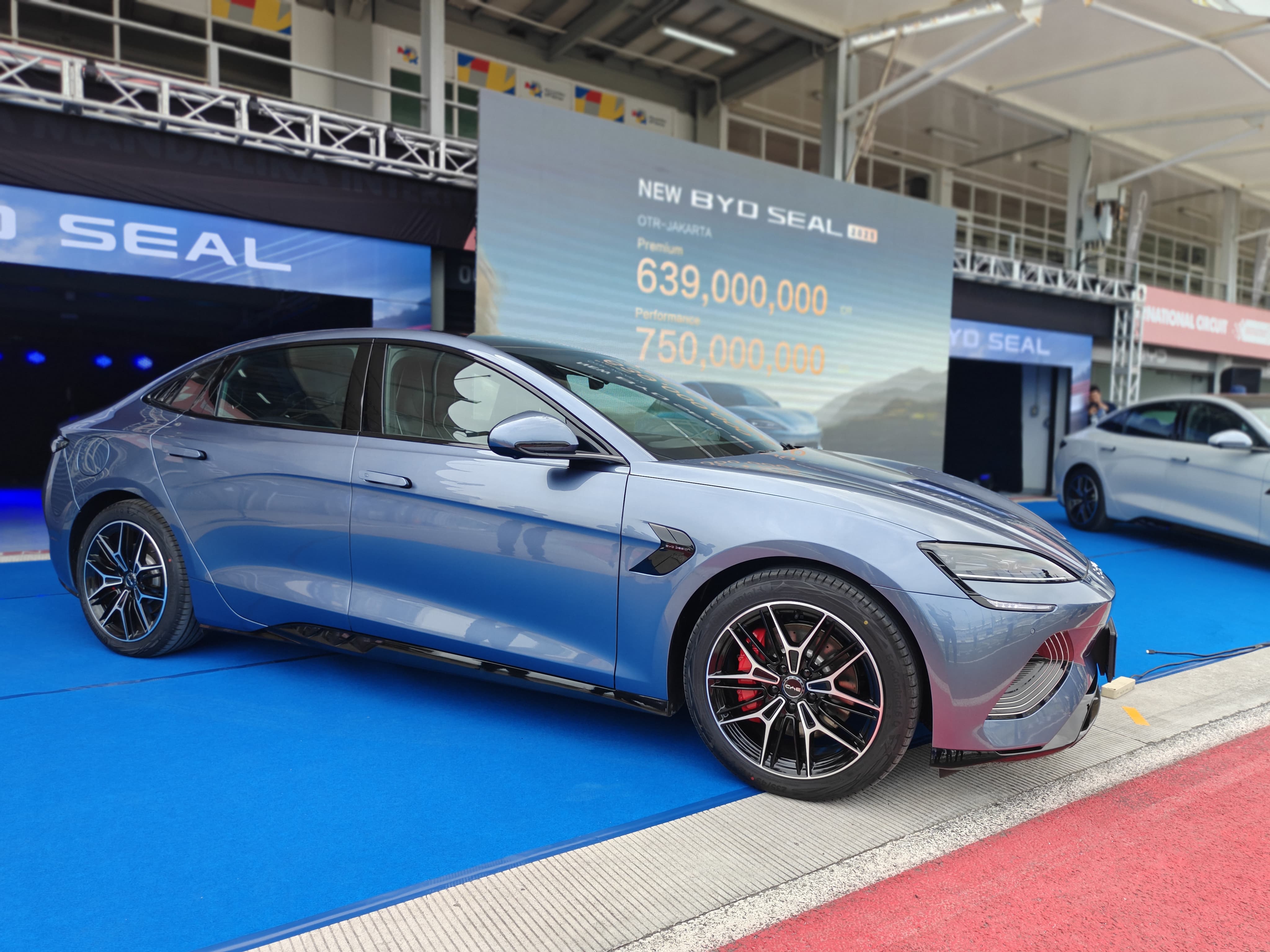 BYD Seal 2025 Hadir di RI, Kini Pakai Suspensi Pintar DiSus-C