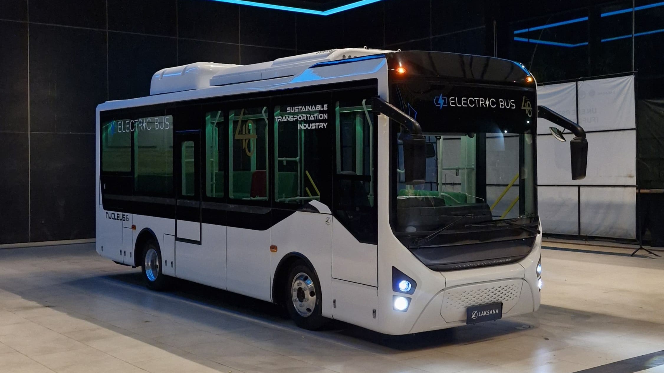 Laksana Rilis Bus Listrik Buatan Lokal Nucleus-6,  Futuristik deh!