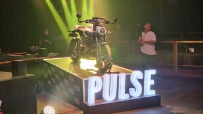Seharga Mobil, Motor Listrik Can-Am Baru Ada 6 Unit di Indonesia