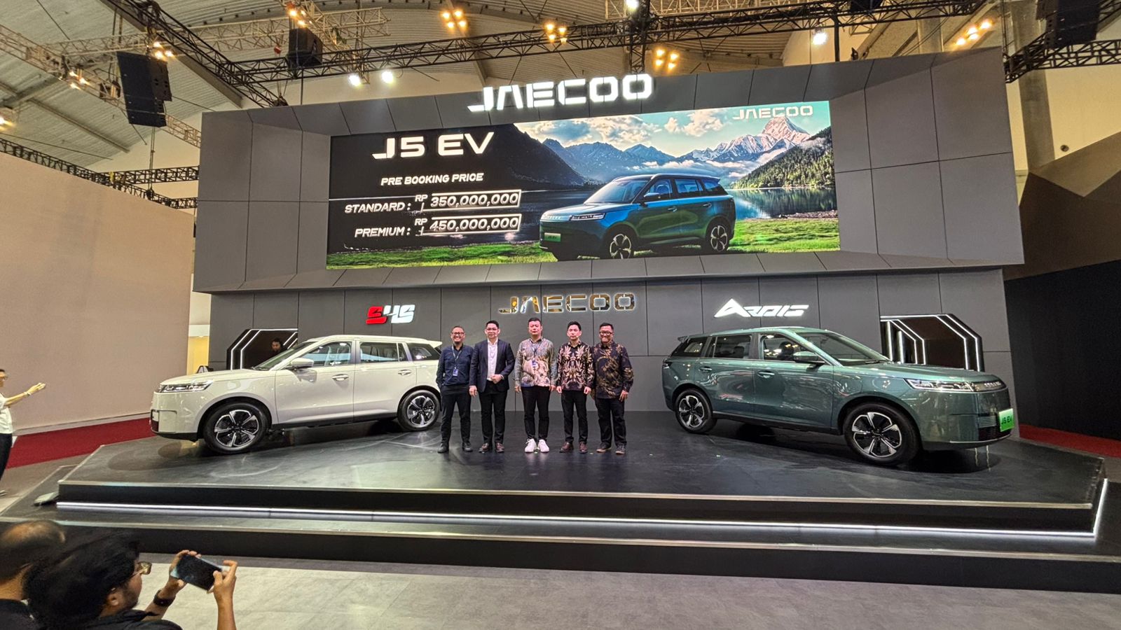 Jaecoo Resmi Jual J5 EV di GIIAS 2025, Harga Mulai Rp350 Jutaan Aja