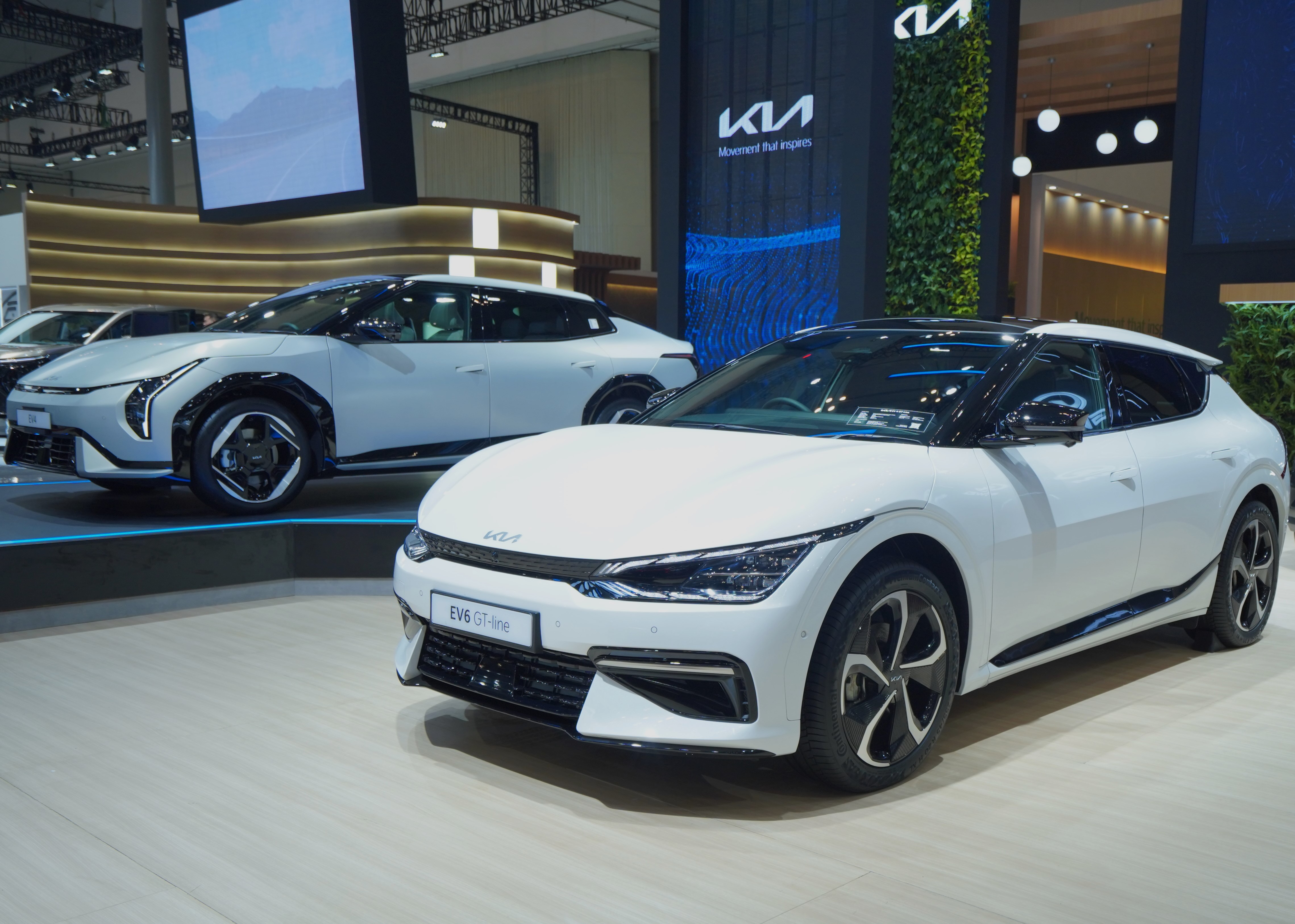 GIIAS 2025: Melihat Dua Ikon EV Kia, EV9 GT-Line dan EV6 GT-Line