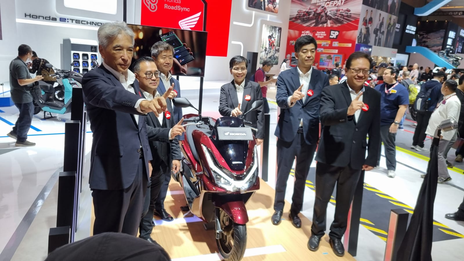 Ratusan New Honda PCX 160 Laris Selama IIMS 2025