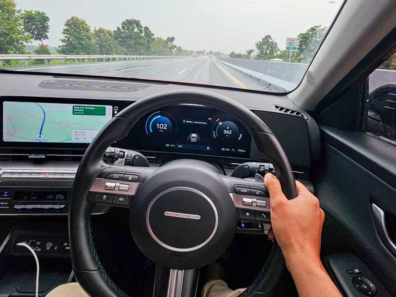 Ini yang Bikin Hyundai Kona Electric Asik Diajak Mudik Ini yang Bikin Hyundai Kona Electric Asik Diajak Mudik