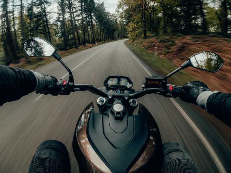 Cara Jitu Berkendara Motor Saat Puasa Biar Tidak Kelelahan