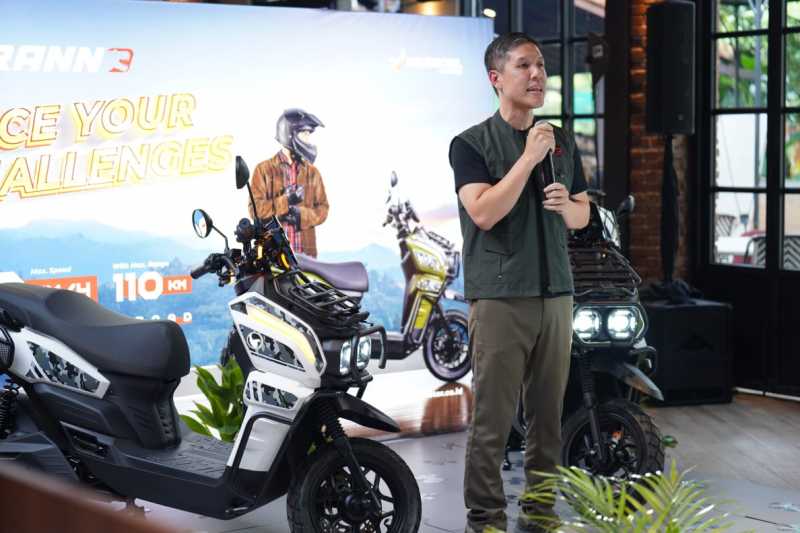 Indomobil eMotor Tyranno Meluncur di Bandung, Harga Rp26 Jutaan! Indomobil eMotor Tyranno Meluncur di Bandung, Harga Rp26 Jutaan!