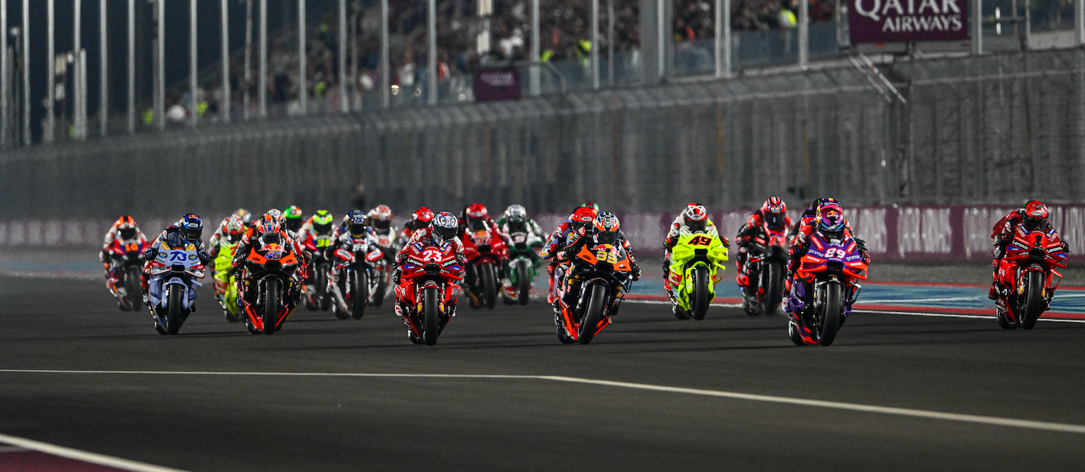MotoGP Qatar 2025: Marc Marquez Dominasi, Duel Sengit Warnai Balapan MotoGP Qatar 2025: Marc Marquez Dominasi, Duel Sengit Warnai Balapan