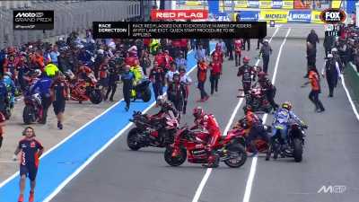 Kisruh <em>Double Long Lap Penalty</em> dan <em>Flag to Flag</em> di MotoGP Prancis