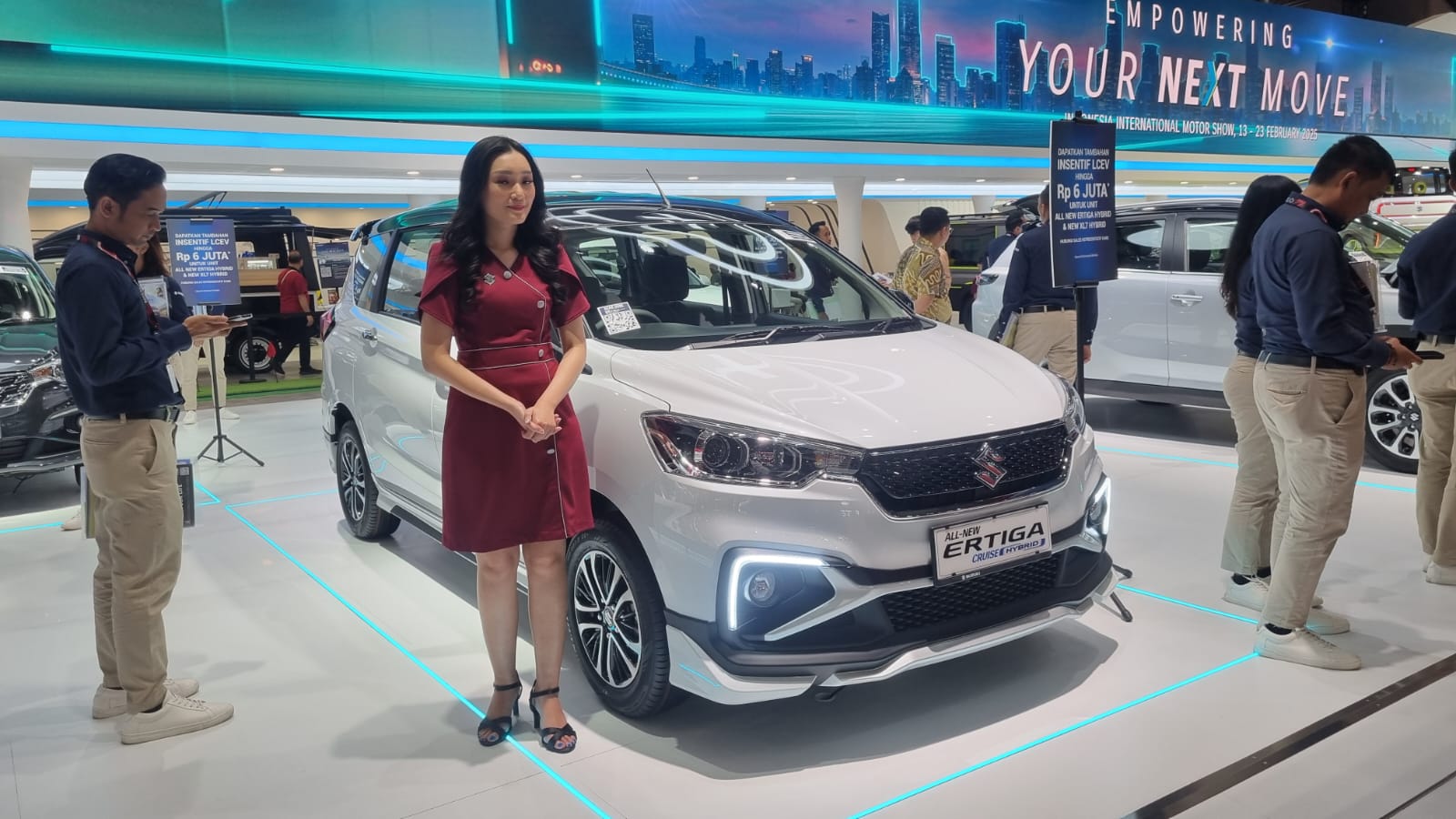 Suzuki Promo Aki Mobil Hybrid Diskon 25 Persen di IIMS 2025