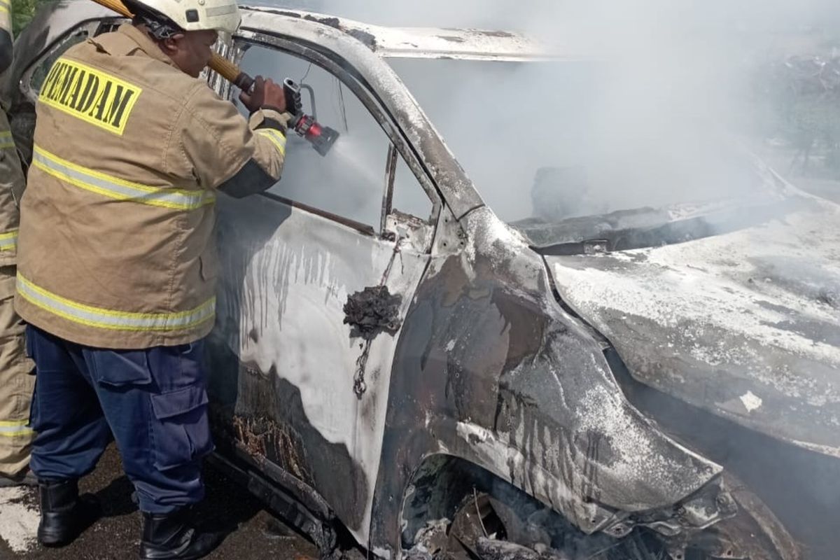 Pernyataan Toyota Soal Innova Zenix Terbakar di PIK