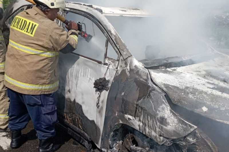 Pernyataan Toyota Soal Innova Zenix Terbakar di PIK