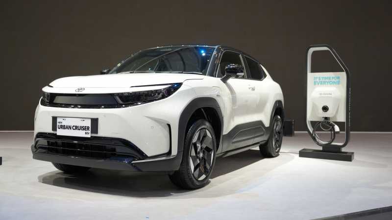 Toyota Urban Cruiser EV dan Versi Lokal bZ4X Ramaikan GIIAS 2025