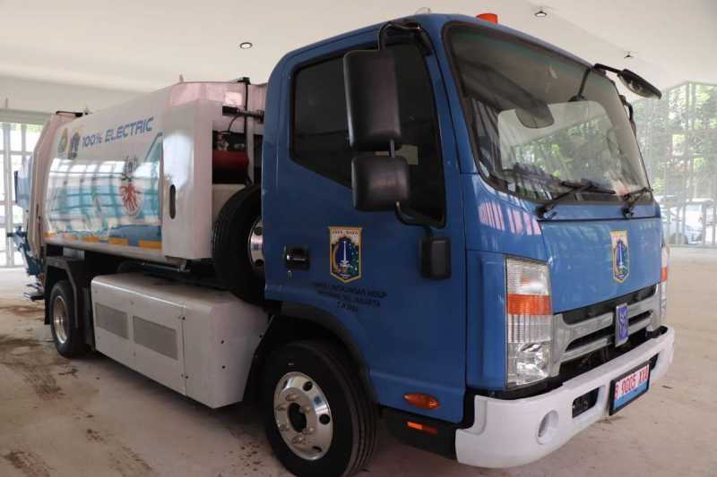 Truk Sampah Listrik Mulai Seliweran di Jakarta