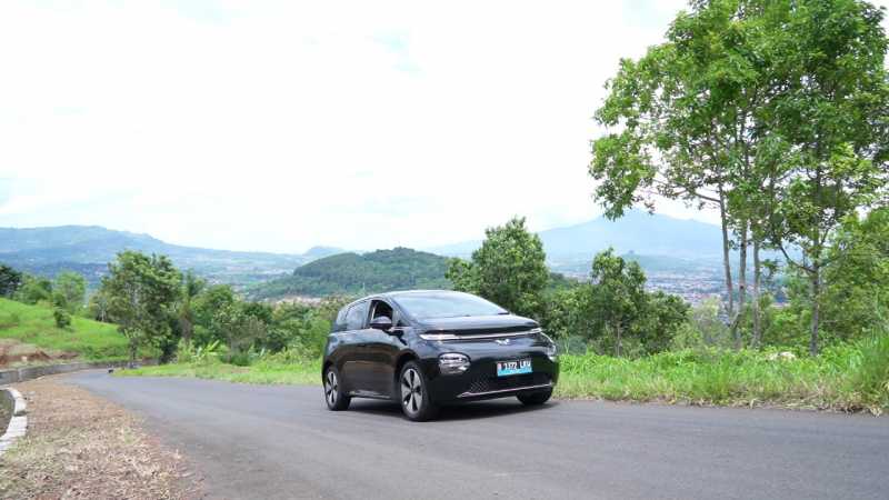 Electric Holiday: Menuju Sumedang Pake Wuling Cloud EV, Irit Banget!