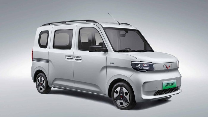 Wuling Bersiap Luncurkan MPV Listrik Pintu Geser Seharga Rp100 Jutaan