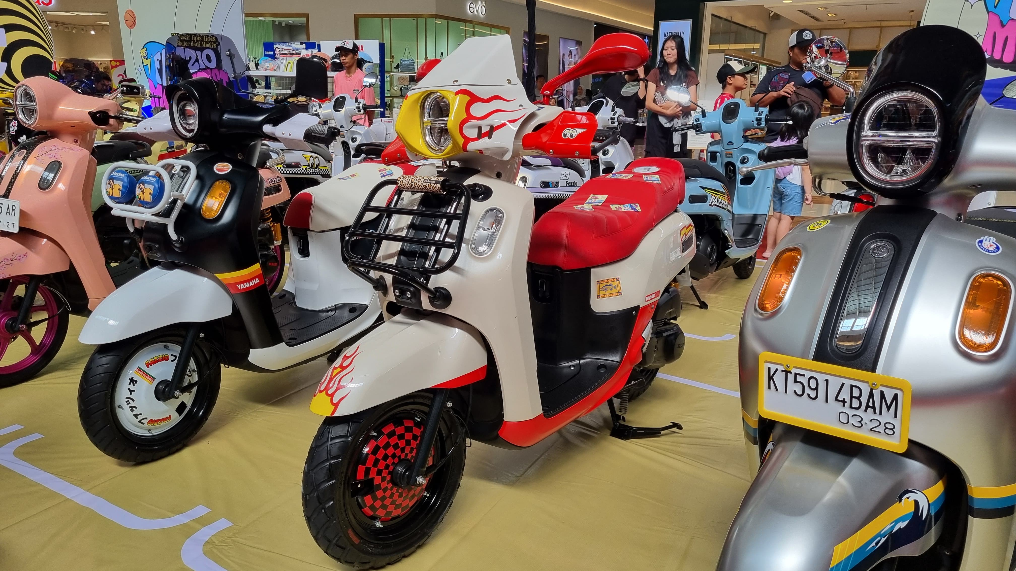 Modifikasi Yamaha Fazzio Tampil Kalcer Terinspirasi Vespa Excel