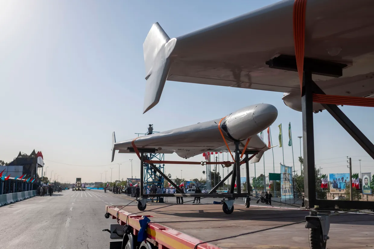 100 Drone Canggih Iran Serang Balik Israel, Ada Shahed-136