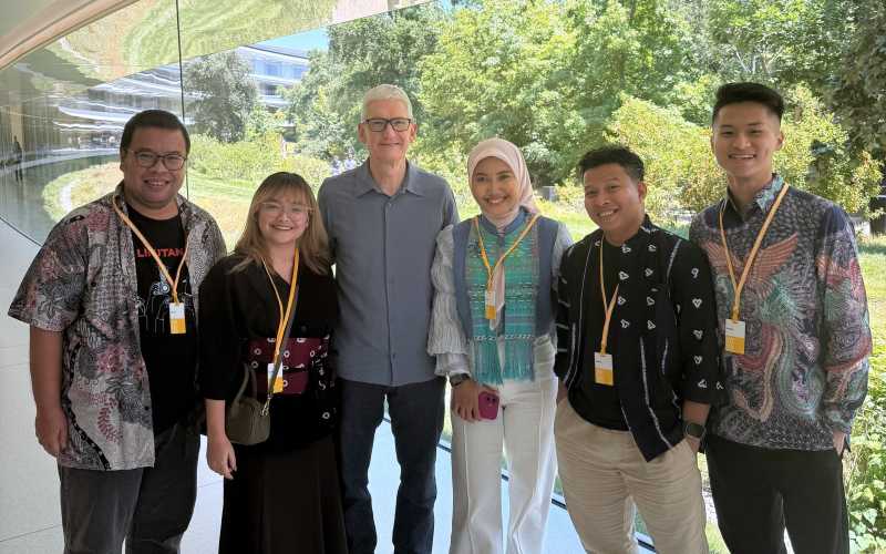 Dari Cupertino, Batik dan Tim Cook: Cerita WWDC Pertama Kami Dari Cupertino, Batik dan Tim Cook: Cerita WWDC Pertama Kami