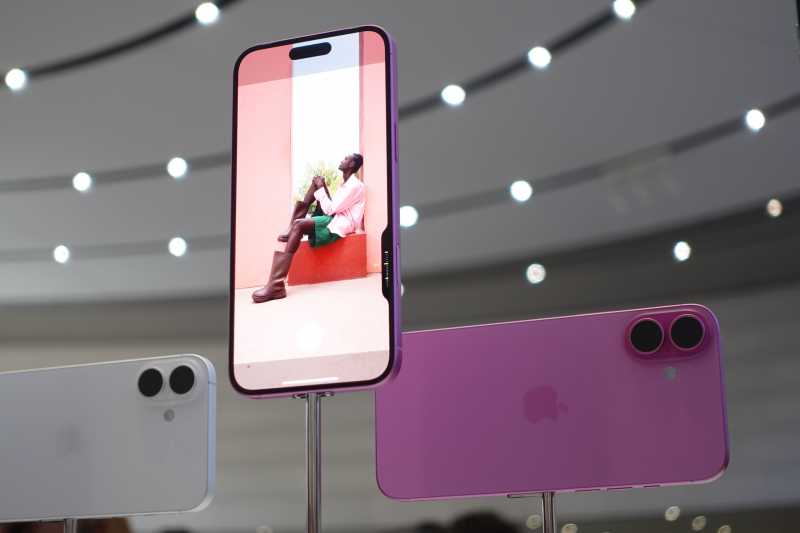 Apple Selesaikan Utang TKDN, Apa Kabar iPhone 16 Series? Apple Selesaikan Utang TKDN, Apa Kabar iPhone 16 Series?