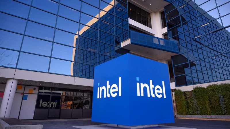 CEO Baru Intel ‘Bersih-bersih’, 21 Ribu Karyawan Akan Kena PHK
