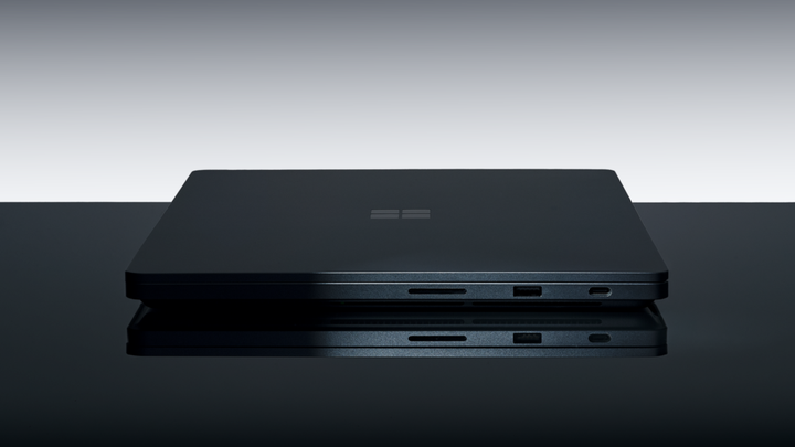 Surface Laptop Ultra Tantang MacBook Pro, Harga Mulai Rp46,5 Juta