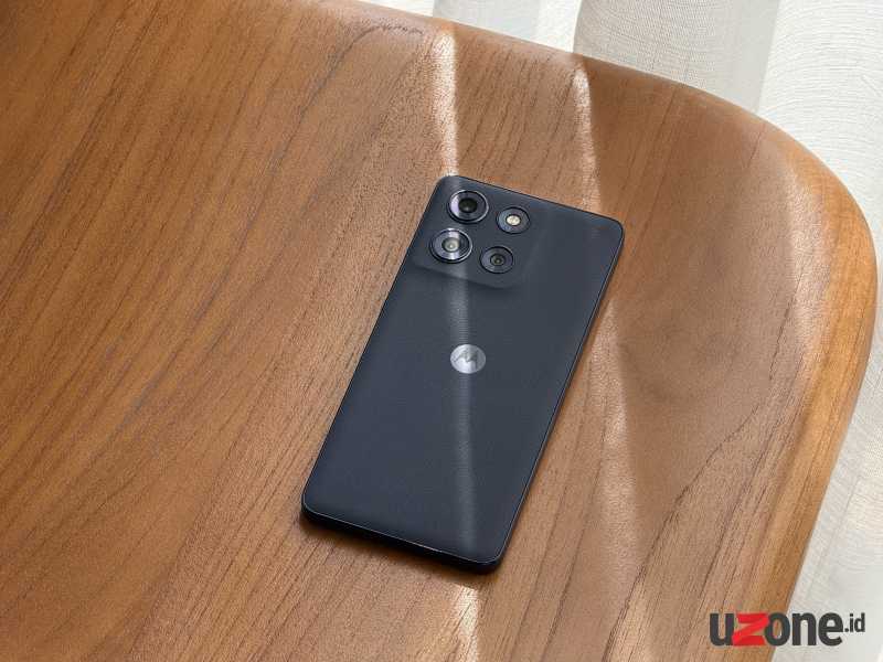 Mencoba Moto G86 Power: Nyaman di Tangan, Baterainya Susah Habis
