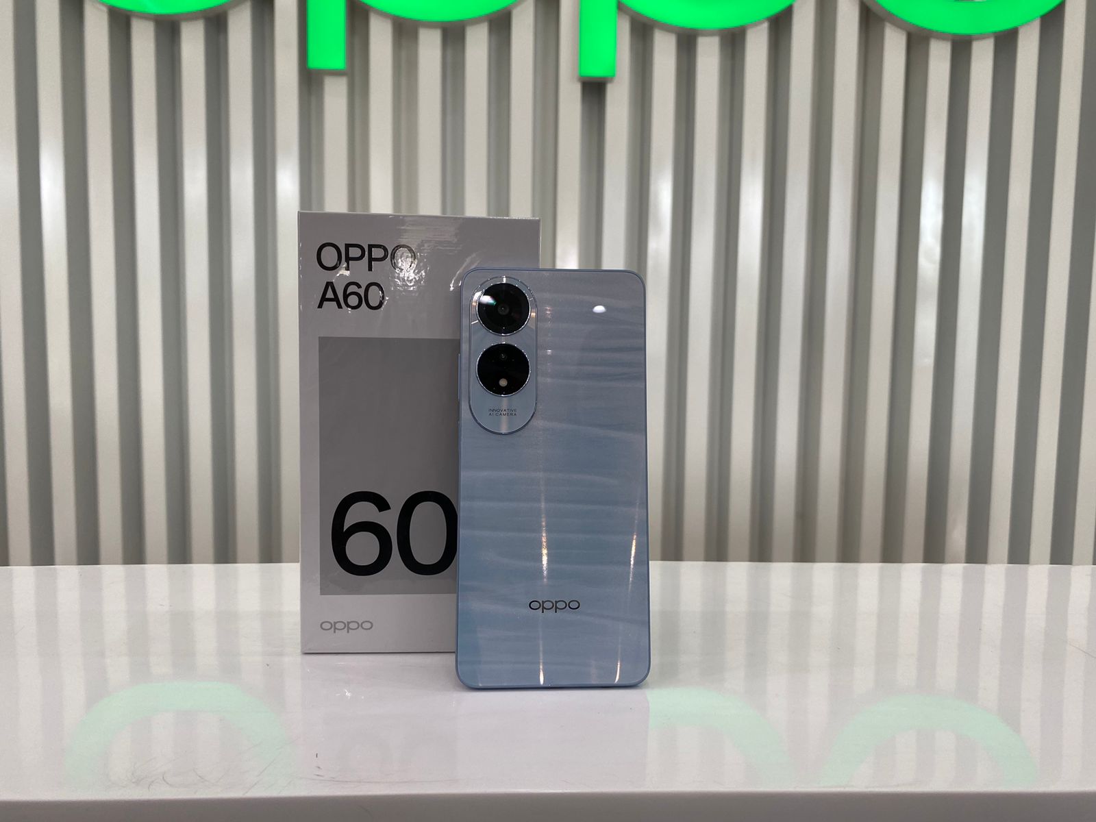 Harga Oppo A60 Terbaru, HP Stylish yang Tahan Banting dan Tahan Air!