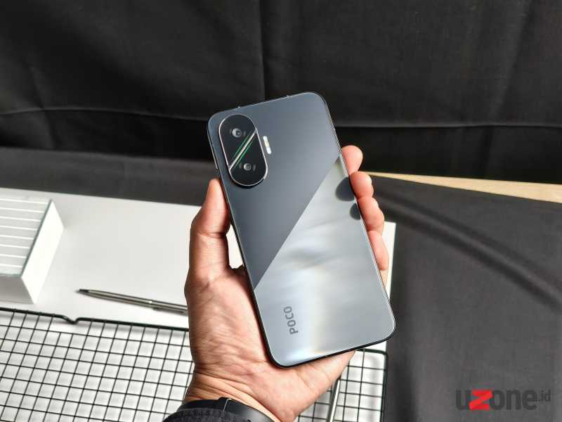 Hands-on Poco F7: Bodi Premium, Performa Berani Lawan Versi Pro?

