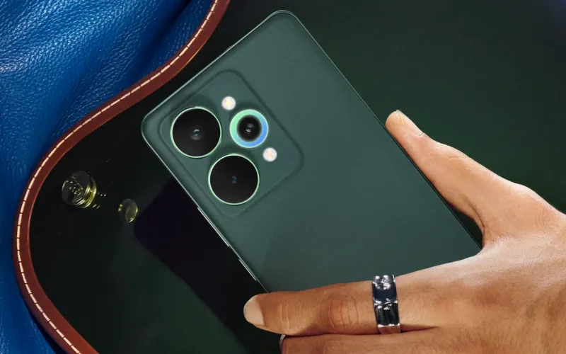 Realme 15 &amp; 15 Pro  Meluncur, Ini Harga &amp; Spesifikasi Lengkapnya