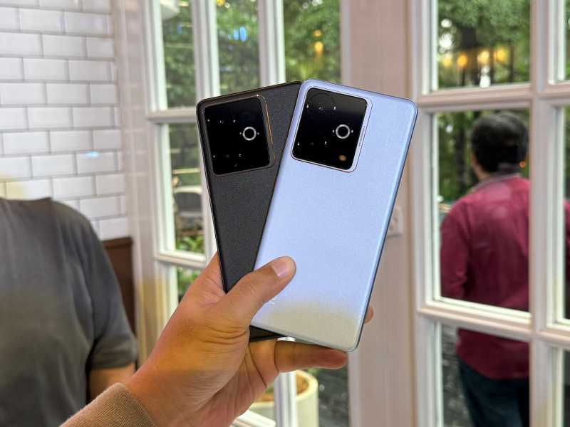 Harga Realme GT 7 & GT 7T di RI, Versi ‘Aston Martin’ Rp10,9 Jutaan
Harga Realme GT 7 & GT 7T di RI, Versi ‘Aston Martin’ Rp10,9 Jutaan
