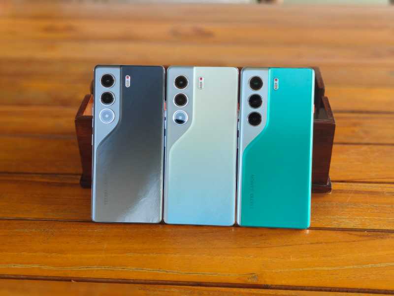 Boyong 3 Varian Warna, Tecno Camon 40 Pro 5G Dibanderol Rp3 Jutaan Boyong 3 Varian Warna, Tecno Camon 40 Pro 5G Dibanderol Rp3 Jutaan