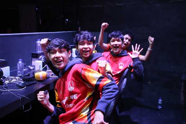 Persis x Oke (Foto: Garena)