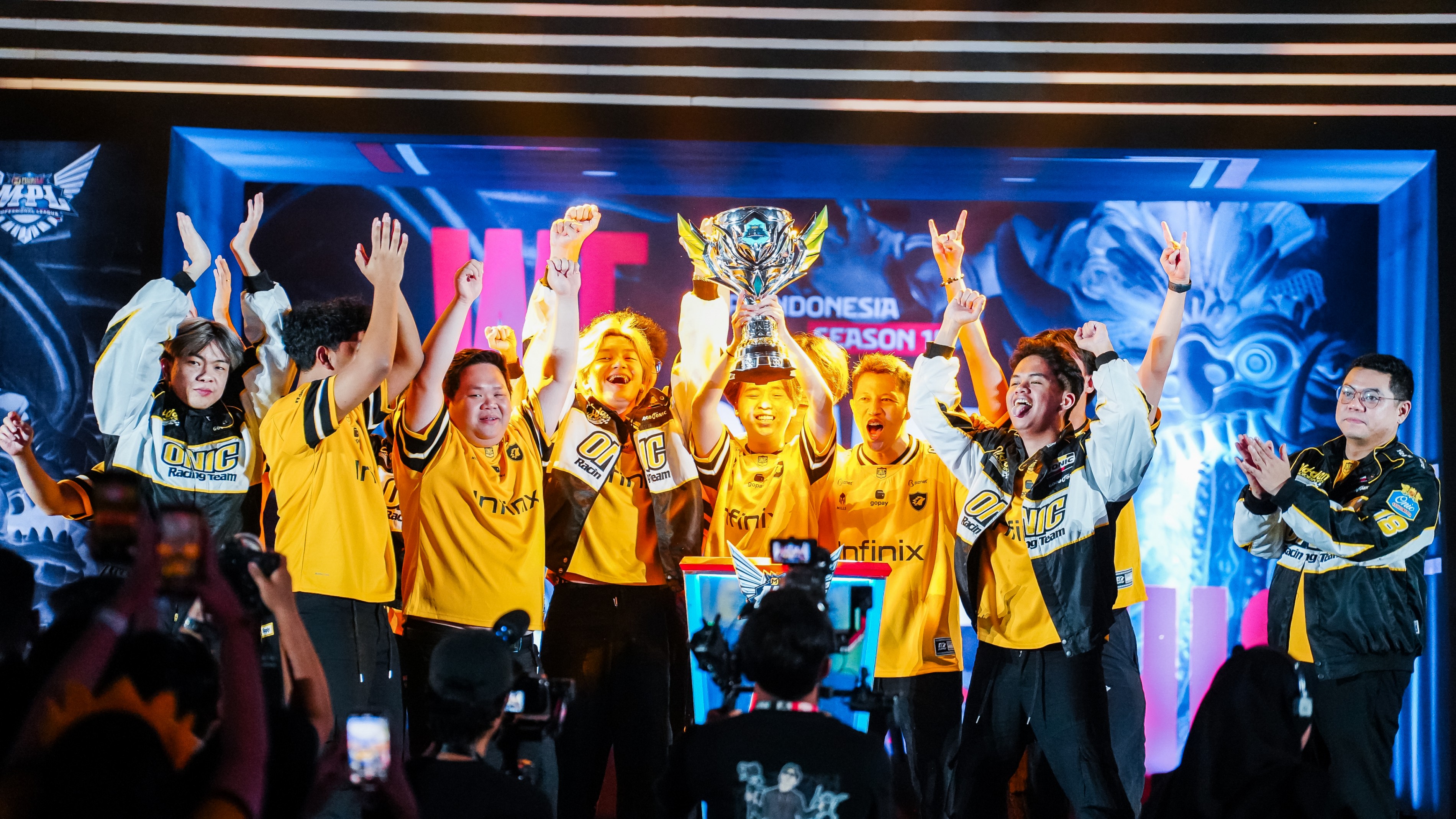 ONIC Juara MPL ID S15, Kalahkan RRQ di Final Dramatis