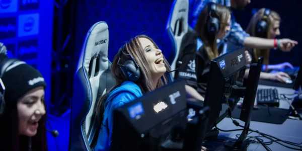 Ilustrasi gamer perempuan (Foto: Techspot)