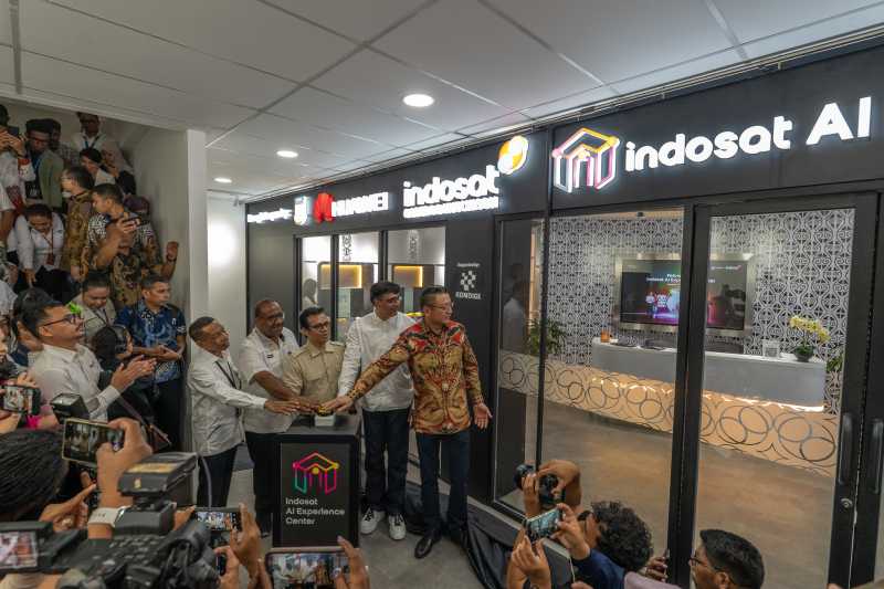Indosat Resmikan AI Experience Center di Jayapura Indosat Resmikan AI Experience Center di Jayapura