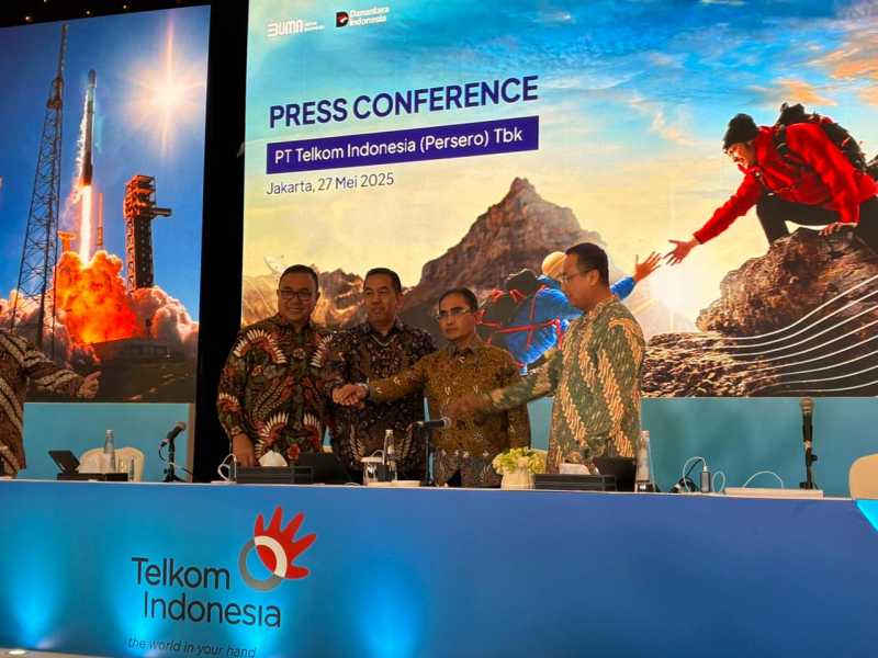 Rombak Jajaran Direksi dan Komisaris, Ini Rencana Telkom ke Depan
Rombak Jajaran Direksi dan Komisaris, Ini Rencana Telkom ke Depan