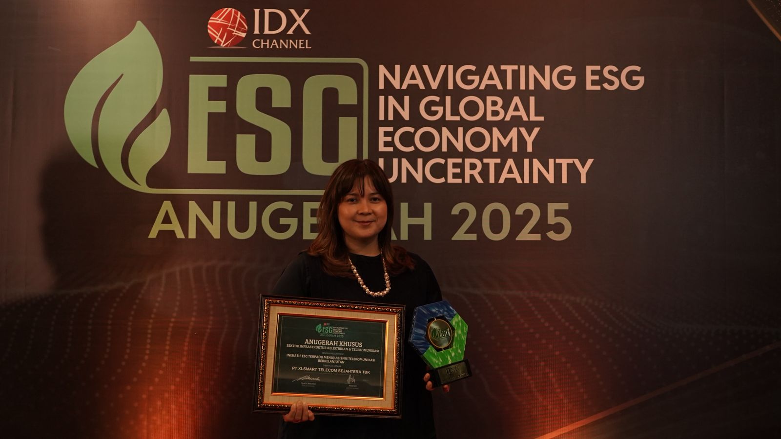 XLSMART Borong Tiga Penghargaan, dari ESG hingga Teknologi AI