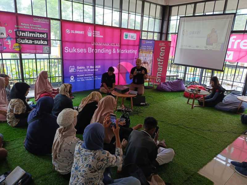 XLSMART Kembangkan Kreativitas Anak Muda dan UMKM 

