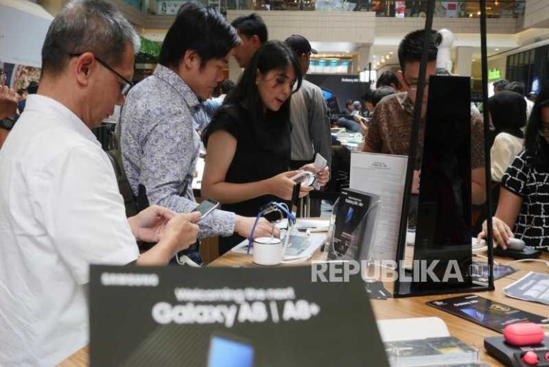 Samsung Diyakini akan Rilis Ponsel Lipat di 2019