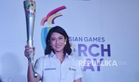 Dian Sasto akan Bawa Obor Asian Games di Solo Dian Sasto akan Bawa Obor Asian Games di Solo