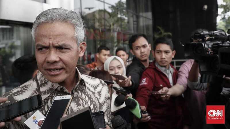 Ganjar Imbau Warga Tak Sebar Foto dan Video Bom Kartasura Ganjar Imbau Warga Tak Sebar Foto dan Video Bom Kartasura