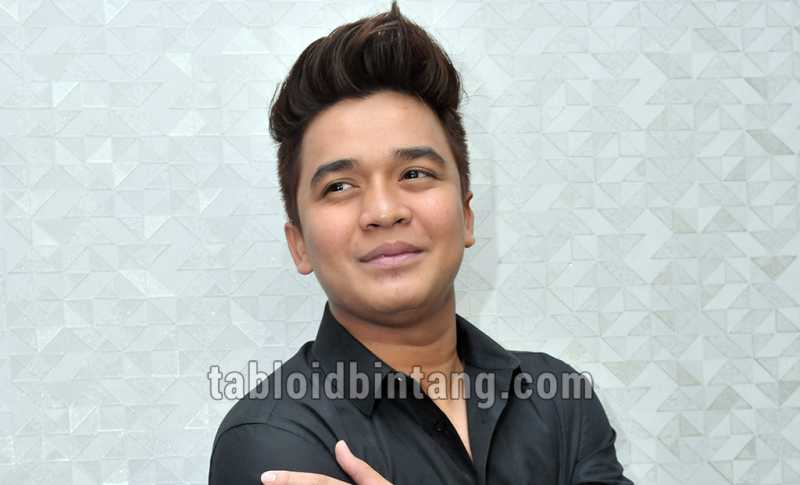 Billy Syahputra Tunjukkan Barang Peninggalan Olga Syahputra yang Baru Ditemukan Billy Syahputra Tunjukkan Barang Peninggalan Olga Syahputra yang Baru Ditemukan