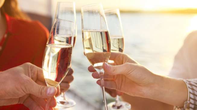 Lihat Kepribadian Dia dari Wine yang Diminumnya Lihat Kepribadian Dia dari Wine yang Diminumnya