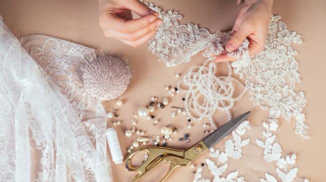 Horor, Perempuan Ini Ingin Buat Gaun Nikah dari Rambut Orang Mati Horor, Perempuan Ini Ingin Buat Gaun Nikah dari Rambut Orang Mati