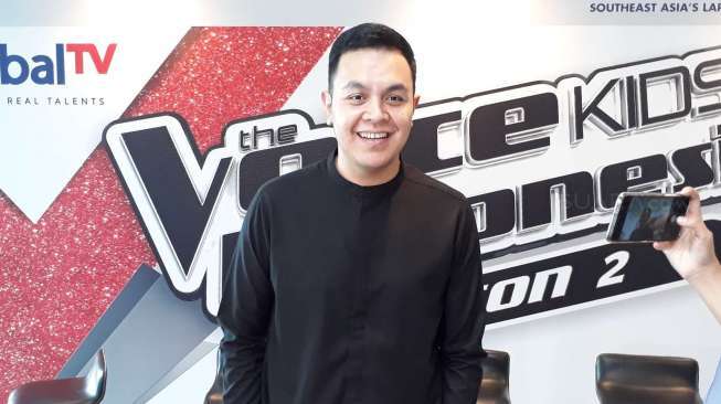 Dapat Undangan Nikah dari Raisa, Tulus Pilih Tak Hadir Dapat Undangan Nikah dari Raisa, Tulus Pilih Tak Hadir